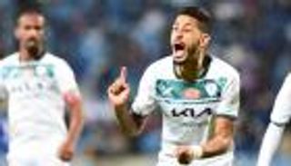 هداف الدوري السعودي.. مراد باتنا يظهر أخيرا بعد ثنائية الهلال