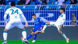 الهلال ضد الفتح