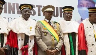 رئيس المجلس العسكري والرئيس الانتقالي الكولونيل أسيمي غويتا 