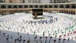 محطات مهمة في 2021.. بينها موسم الحج وزفاف ملكي باذخ