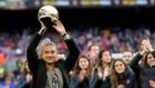 السر في المرأة.. "يوم عظيم" لبرشلونة بسبب جوائز جلوب سوكر 2021