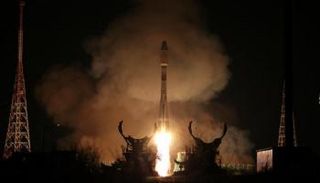 "وان ويب" تطلق 36 قمراً صناعياً لتوفير خدمة إنترنت فائقة السرعة