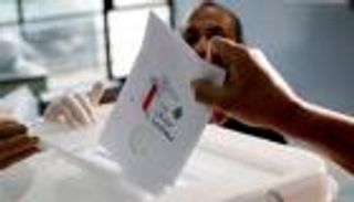 لبنان يقترع في مايو.. مرسوم ينزع فتيل أزمة