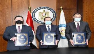 اتفاق مصري أمريكي يزيد إنتاج النفط بالصحراء الغربية