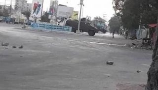 صورة متداولة لمركبات عسكرية تحاصر مكتب رئيس وزراء الصومال