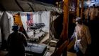 أمريكا تسجل أعلى حصيلة إصابات يومية بكورونا