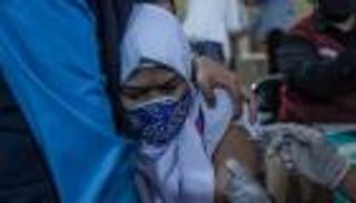 "طوفان إصابات كورونا" يدفع لإطلاق تحذير عالمي