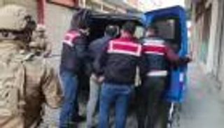 تركيا تشن حملة أمنية قبيل رأس السنة وتوقف 6 سوريين
