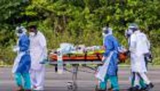 كورونا حول العالم.. تحذير من "تسونامي" إصابات يهدد أنظمة الصحة