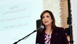 لا عوض رئيسة مركز الإحصاء الفلسطيني