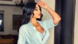 أبرز إطلالات 2021 الجريئة.. من غرف النوم إلى السجادة الحمراء