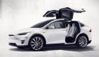 أسرع 10 سيارات SUV كهربائية طرحت في 2021.. تسلا تتصدر بـ3.5 ثانية