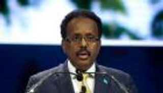 "الشباب" تستهدف اجتماعا يحضره فرماجو بقذائف قرب القصر