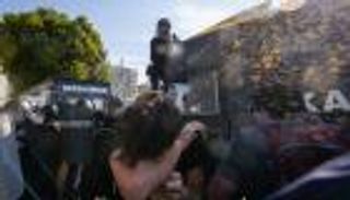 شرطة برلين تفض حفل زفاف بـ"رذاذ الفلفل".. ما السبب؟