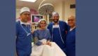 حورية فرغلي تثير الجدل من غرفة العمليات.. قصة صورة "الحياة والموت"