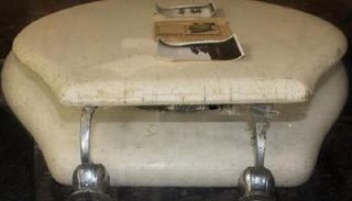 مقعد مرحاض أدولف هتلر