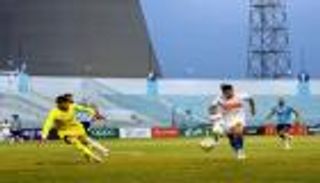 بالصور.. الزمالك "المونديالي" يسقط فريسة لجماهير الأهلي