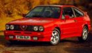 أقوى النسخ التي طرحتها ألفا روميو من أيقونتها Quadrifoglio 