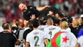 بلماضي يضرب موعدا حاسما لنجوم الدوري الجزائري