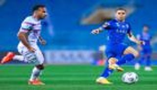 الدوري السعودي.. أبها يصعق الهلال.. وانتفاضة النصر والاتحاد