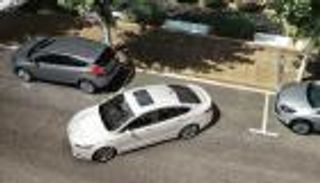 أهم قواعد ركن السيارة بطريقة صحيحة