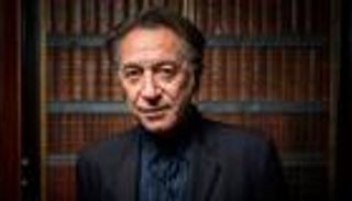 اتهامات لممثل شهير باغتصاب ابنته