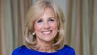 جيل بايدن وميلانيا ترامب.. مقارنة بين سيدتين في البيت الأبيض