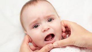أعراض التسنين عند الرضع