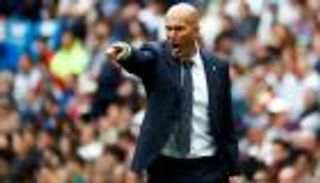 زيدان ينفجر: احترموا إنجازات ريال مدريد