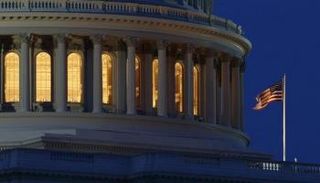 الجائحة تعصف بالعجز التجاري الأمريكي