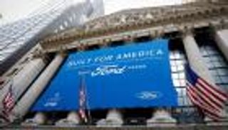 ختام الأسواق.. فضيحة "بونزي" تنعش الأسهم الأمريكية والنفط يعزز مكاسبه