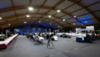 أعضاء السلطة الليبية الانتقالية يبدأون مشاورات سياسية