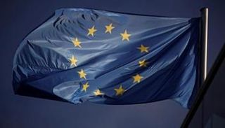 علم الاتحاد الأوروبي - رويترز