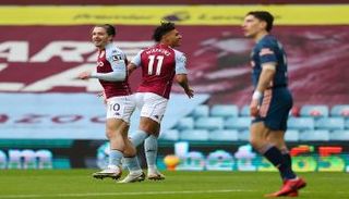 أستون فيلا ضد أرسنال 