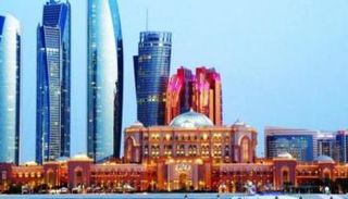 أبوظبي تطبق نظام العمل الحضوري بنسبة 30% في الجهات الحكومية