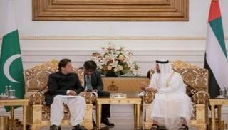 لقاء سابق بين الشيخ محمد بن زايد آل نهيان وعمران خان