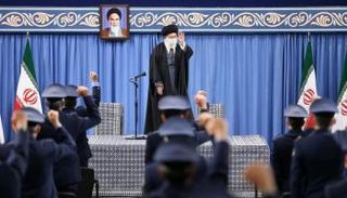 جانب من اجتماع خامنئي في طهران