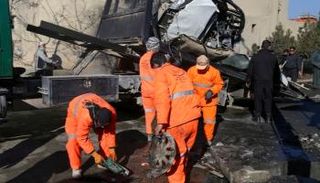 آثار انفجار سابق في أفغانستان - أ.ف.ب