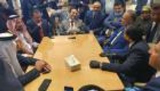 بعد 302 اجتماع.. برلمان العراق يفك "عقدة" الموازنة ببركة صغار الموظفين