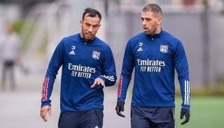 جمال بلعمري وإسلام سليماني