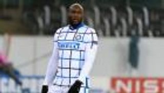 أبرزهم لوكاكو .. مانشستر سيتي يرصد 3 مهاجمين لخلافة أجويرو