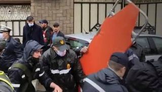  عمليات البحث جارية لإنقاذ محاصرين محتملين