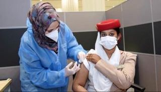 تطعيمات كورونا في الإمارات