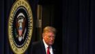 في ختام أول أيام المحاكمة.. محام لترامب يثير السخرية