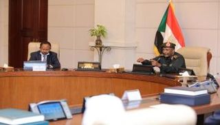 جانب من أداء الحكومة السودانية لليمين الدستورية