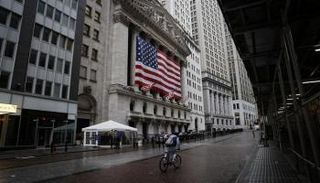 بورصة نيويورك في شارع وول ستريت