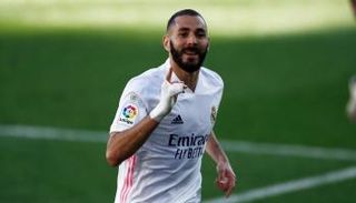 كريم بنزيما مهاجم ريال مدريد