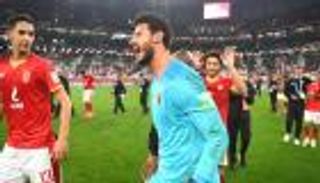 محمد الشناوي.. كاتب التاريخ الجديد في الأهلي المصري