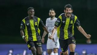 أحمد حجازي يقود الاتحاد للتعادل مع الأهلي