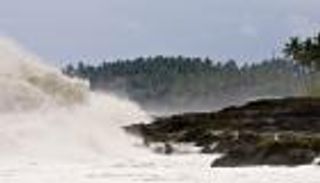 نيوزيلندا وأستراليا تحذران من "تسونامي" بعد زلزال المحيط الهادئ